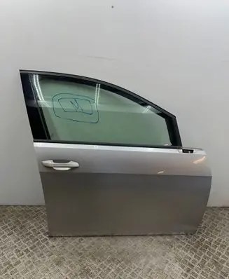 Volkswagen Golf VII Front door