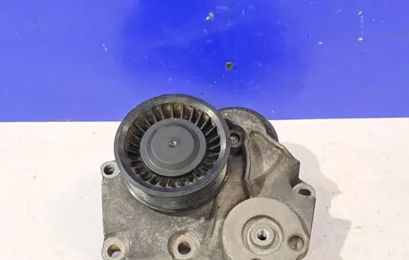 Jaguar XE Generator/alternator belt tensioner GX738A610DA