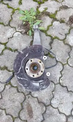 BMW 5 F10 F11 Front wheel bearing hub 
