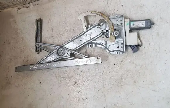 Toyota Avensis T250 Front door window regulator with motor 6981005050