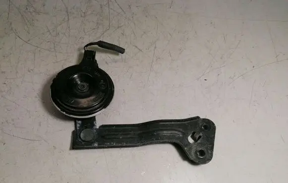 Toyota Verso-S Horn signal 8656052060