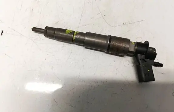 BMW 7 E65 E66 Fuel injector 779209703 00098050309