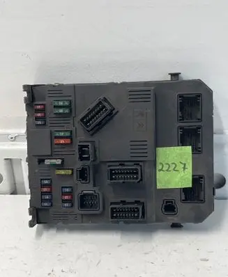 Citroen Xsara Fuse module 9650584580 BSIE0200
