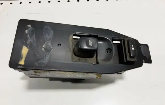 Volvo XC70 Electric window control switch 30658147