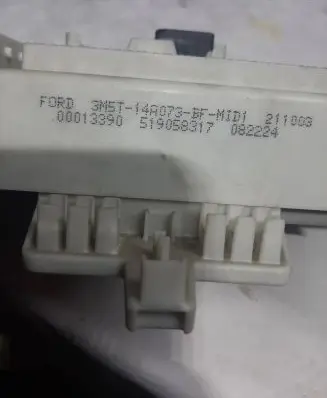 Ford Focus C-MAX Fuse module 3M5T14A073BF 211003 00013390