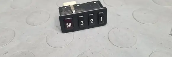 BMW 5 E39 Seat memory switch 8352160