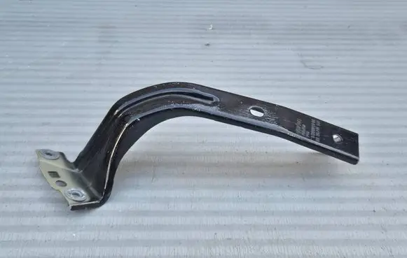 Volkswagen Up Fender mounting bracket 1S0821141