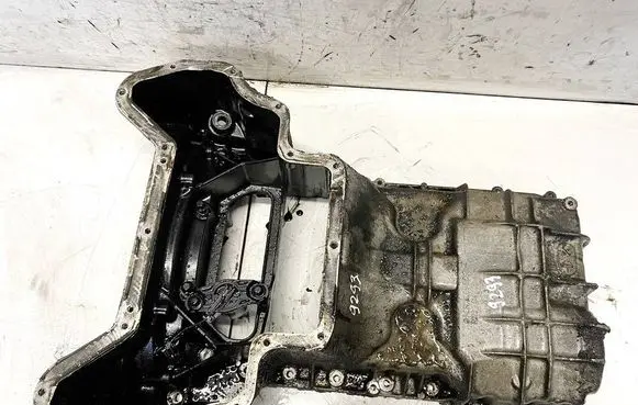 Mercedes-Benz CLS C219 Oil sump r2720140802