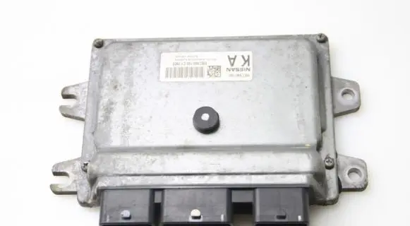 Nissan Juke I F15 Engine control unit/module MEC940160