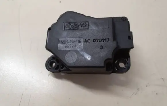 Volvo C30 Air flap motor/actuator 4N5H19E6166652A