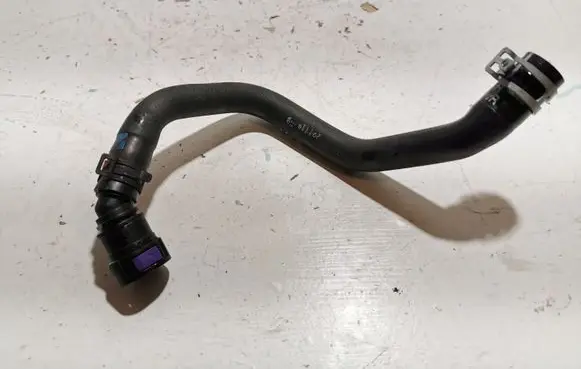Volvo V60 Engine coolant pipe/hose 31319401