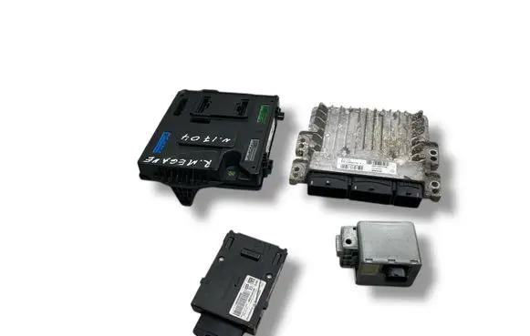 Renault Megane III Engine ECU kit and lock set S180067109A 237100777R 237100033R