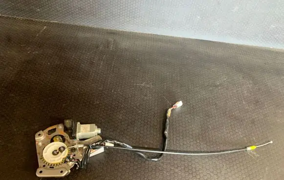 Volvo XC90 Seat adjustment motor 293137512200 2658836A 80122