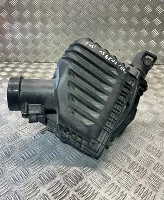 BMW 2 F45 Air filter box 7609482