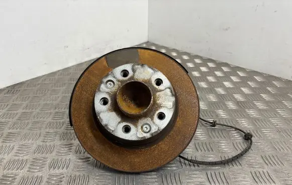 Nissan Juke II F16 Rear wheel hub D441511871R