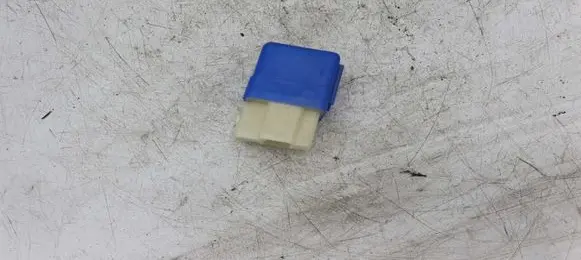 Nissan X-Trail T30 Other relay 2523079981