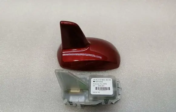 Mercedes-Benz CLS C218 AMG Aerial GPS antenna A2128270228