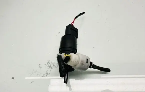 BMW X5 F15 Windscreen/windshield washer pump 7388349 7588349 P140724M1407