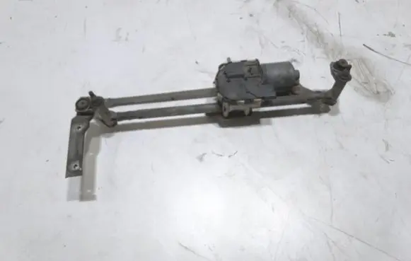 Volkswagen Golf V Front wiper linkage and motor 0390241741