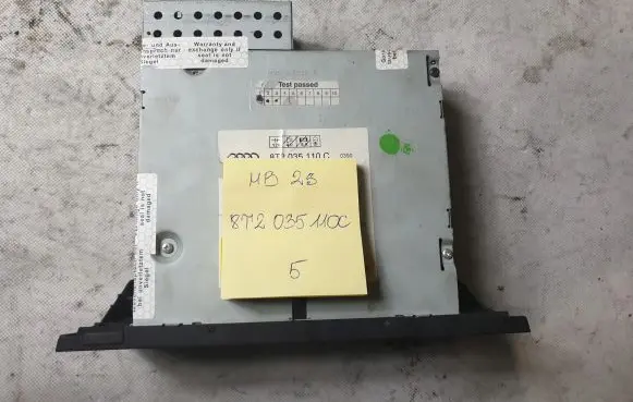Audi A5 8T 8F CD/DVD changer 8T2035110C