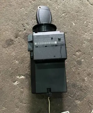 Mercedes-Benz Vito Viano W639 Ignition lock 6395450608