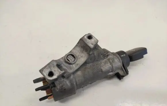 Audi A4 S4 B6 8E 8H Ignition lock 4B0905851C