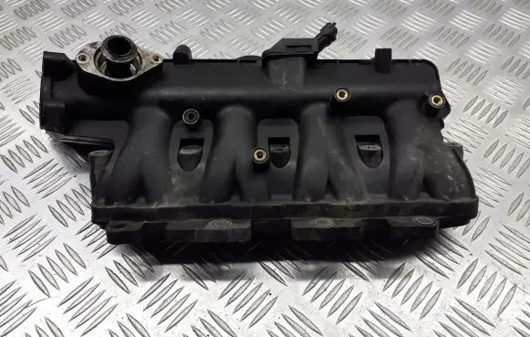 Opel Corsa C Intake manifold 73501353