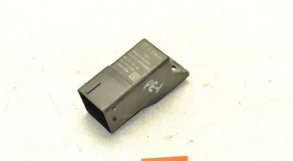 Peugeot Expert Glow plug pre-heat relay 9803299780 20201006 51299058A