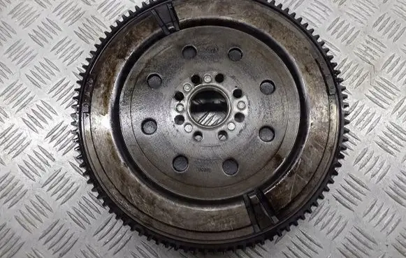 Toyota Corolla Verso E121 Flywheel 