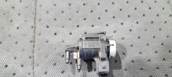 Audi A4 S4 B6 8E 8H Turbo solenoid valve 1J0906283A