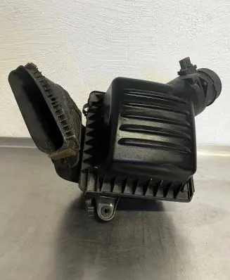 Jeep Grand Cherokee Air filter box 52022488AC 68069532AA 68199048AA