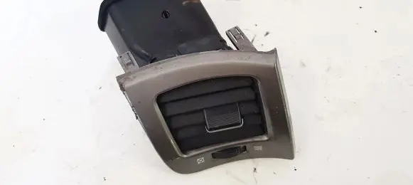 Toyota Avensis Verso Dash center air vent grill 5566044080 55660-44080