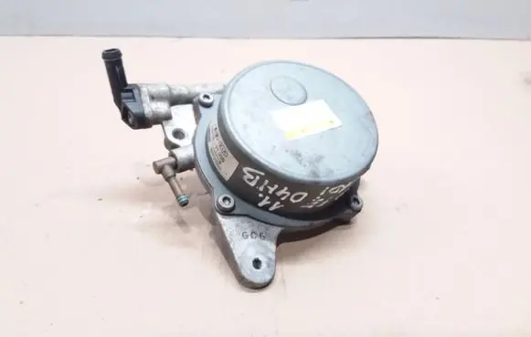 Hyundai Santa Fe Vacuum pump 288102F000