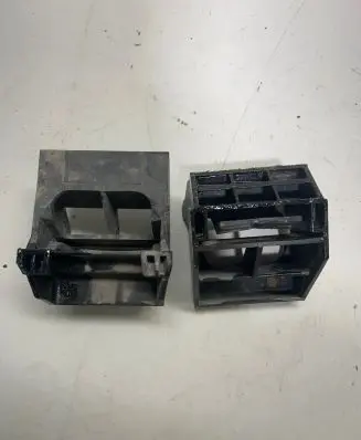 BMW 5 E60 E61 Radiator mount bracket 77018A