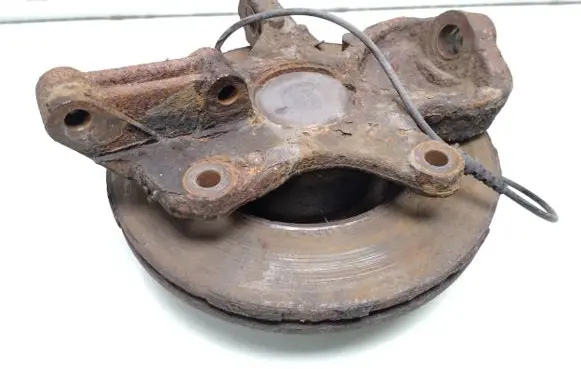 Mercedes-Benz Sprinter W906 Front wheel hub spindle knuckle A9065400317