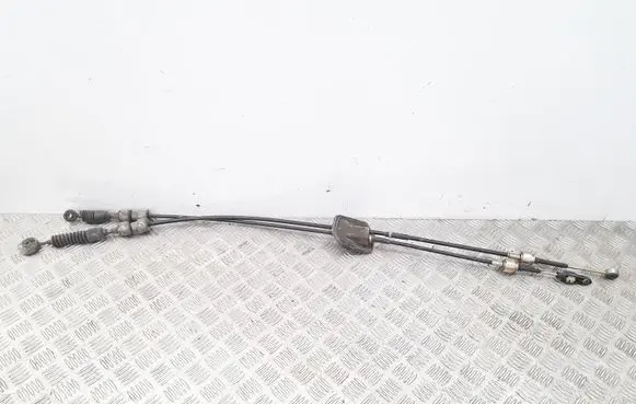 Gear shift cable linkage