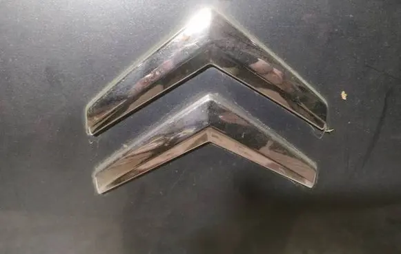 Citroen C4 Grand Picasso Manufacturer badge logo/emblem 