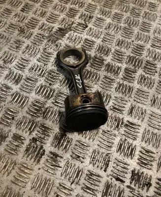 Mercedes-Benz CLK A209 C209 Piston 2710302217 A2710302217