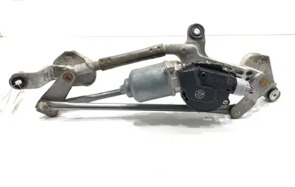 Suzuki SX4 Front wiper linkage and motor 3811079J00