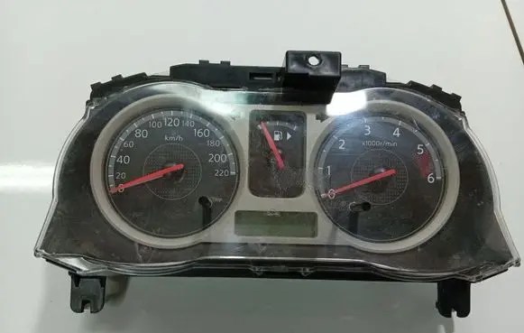 Nissan Note (E11) Speedometer (instrument cluster) 8701578