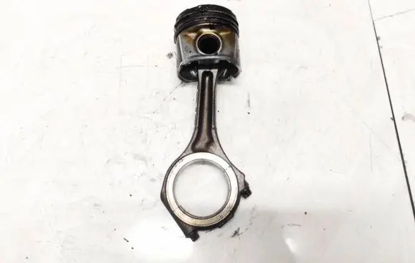 Audi A4 S4 B6 8E 8H Piston with connecting rod
