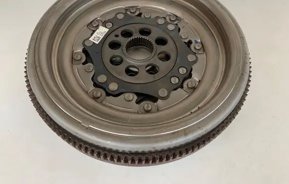 Audi A3 S3 8V Flywheel 06K105266A