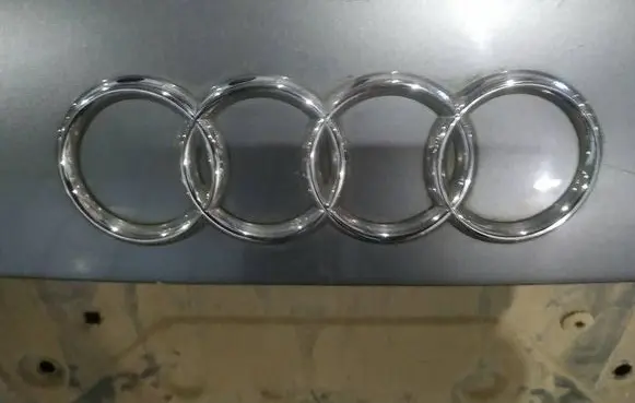 Audi 80 90 S2 B4 Manufacturer badge logo/emblem