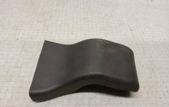 Volkswagen PASSAT B6 Other trunk/boot trim element 3C9827351B