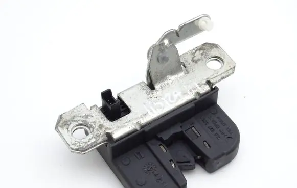 Seat Ibiza III (6L) Tailgate lock latch 6L6827505A