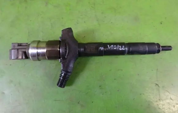 Opel Signum Fuel injector 8-97239161-7