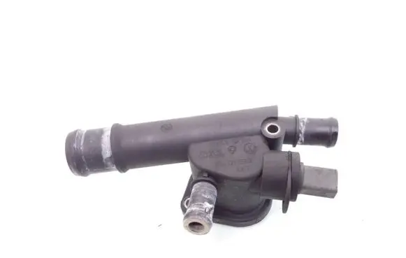 Volkswagen Polo Engine coolant pipe/hose 038121132D