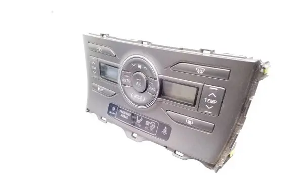 Toyota Auris 150 Climate control unit 5590002220 7B0661100338A 5590002220B