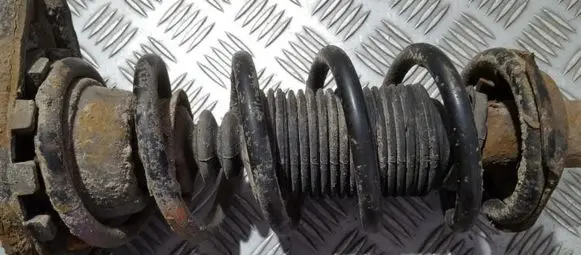 Nissan Almera N16 Rear coil spring