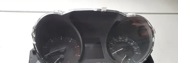 Toyota Avensis T270 Speedometer (instrument cluster)